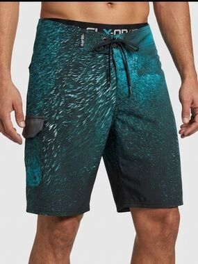Salt Life SLX-QD Vapor Stretch Board Shorts  men’s Size 30